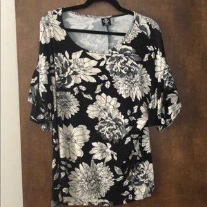 Agnes and Dora frill sleeve top 2xl xxl